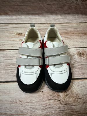 Кросівки чорно-білі з червоними вставками Woopy, 23
