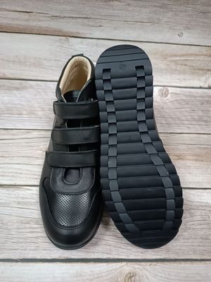 Кросівки високі чорні із перфорацією на 3 липучки Woopy, 39