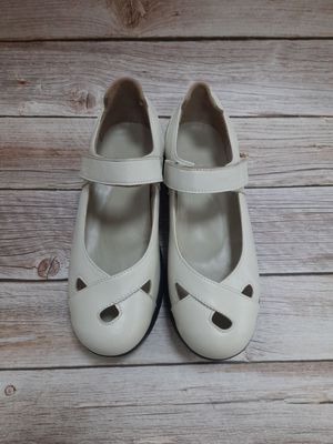 Бежевые кожаные женские туфли Форест-Орто, 36