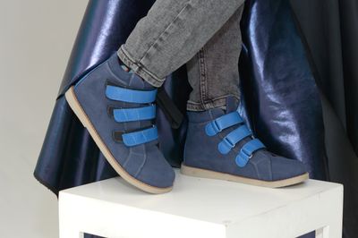 Ортопедичні черевики Aurelka з блакитними липучками, 35