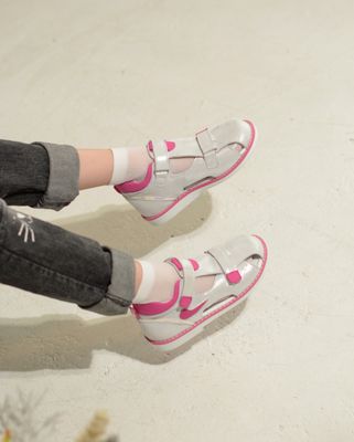 Босоніжки сріблясті з рожевою вставкою Minno Kids, 26, 17