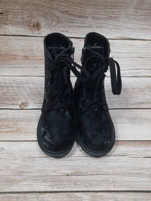 Ботинки черные камуфляж , 26